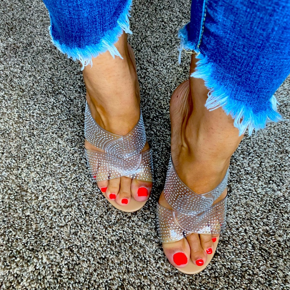 Bebe pumps